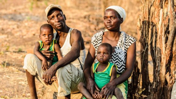 la famiglia di tatenda e tendai in primo piano.