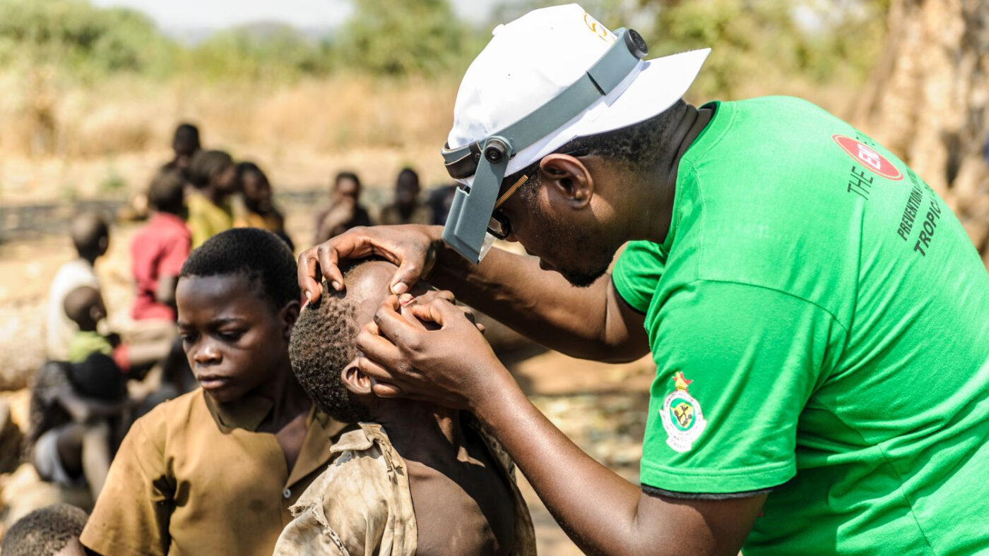 Givemore durante un campo visite.