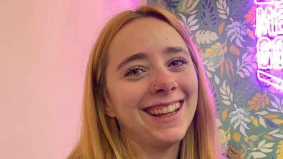 Alessia Leva in primo piano.