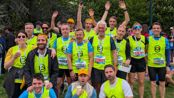 I runners di Sightsavers Italia per la Milano Marathon 2026